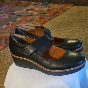 EuroSoft Franlee MaryJane Wedge Black Leather Shoes Women's Sz 10M NWOT